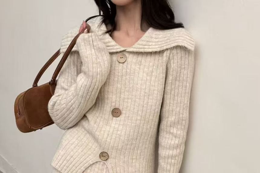 Wide-Collar Slit Knit Top Paired with Wide-Leg Trousers