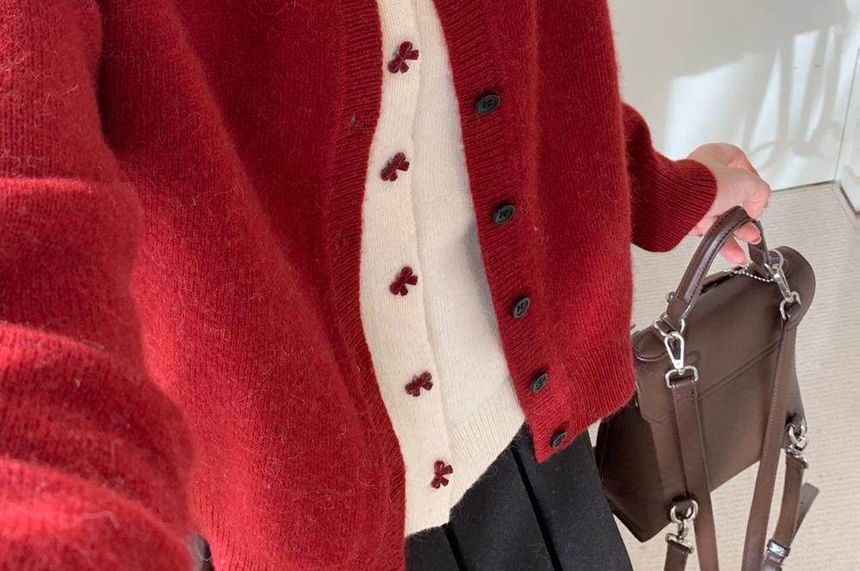 Mock Two-Piece Peter Pan Collar Two Tone Button-Up Cardigan