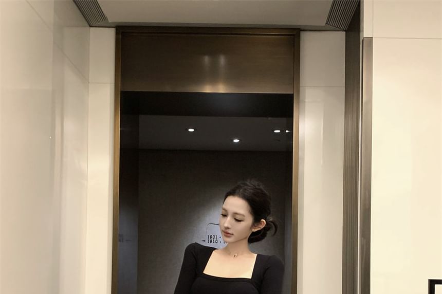 Long-Sleeve Square Neck Plain Maxi Mermaid Dress