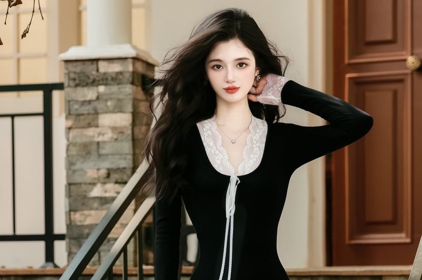 Long-Sleeve V-Neck Lace Panel Maxi Mermaid Knit Dress