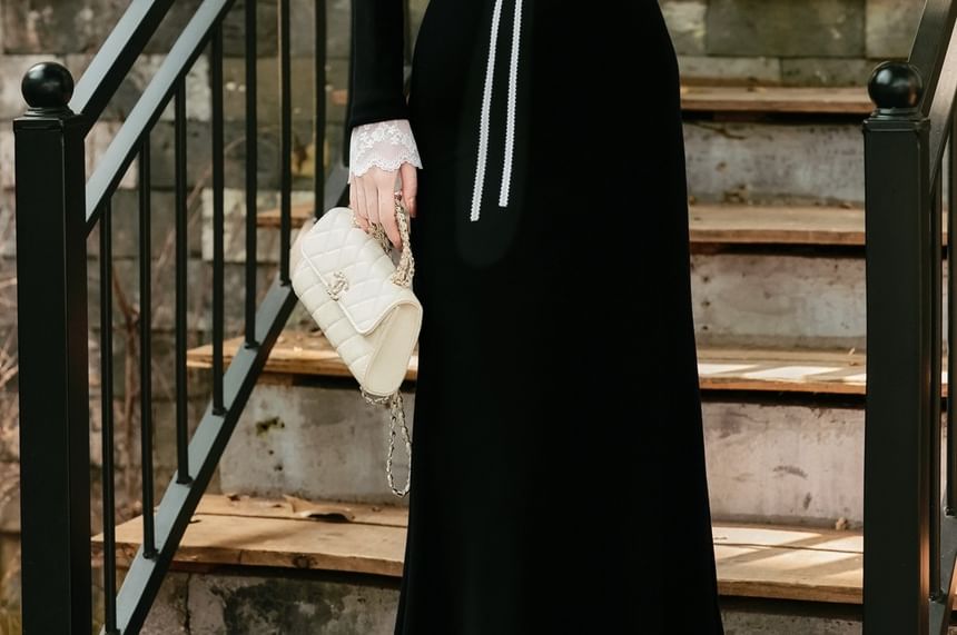 Long-Sleeve V-Neck Lace Panel Maxi Mermaid Knit Dress