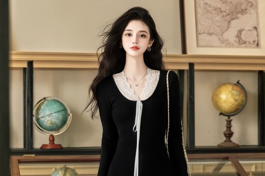 Long-Sleeve V-Neck Lace Panel Maxi Mermaid Knit Dress