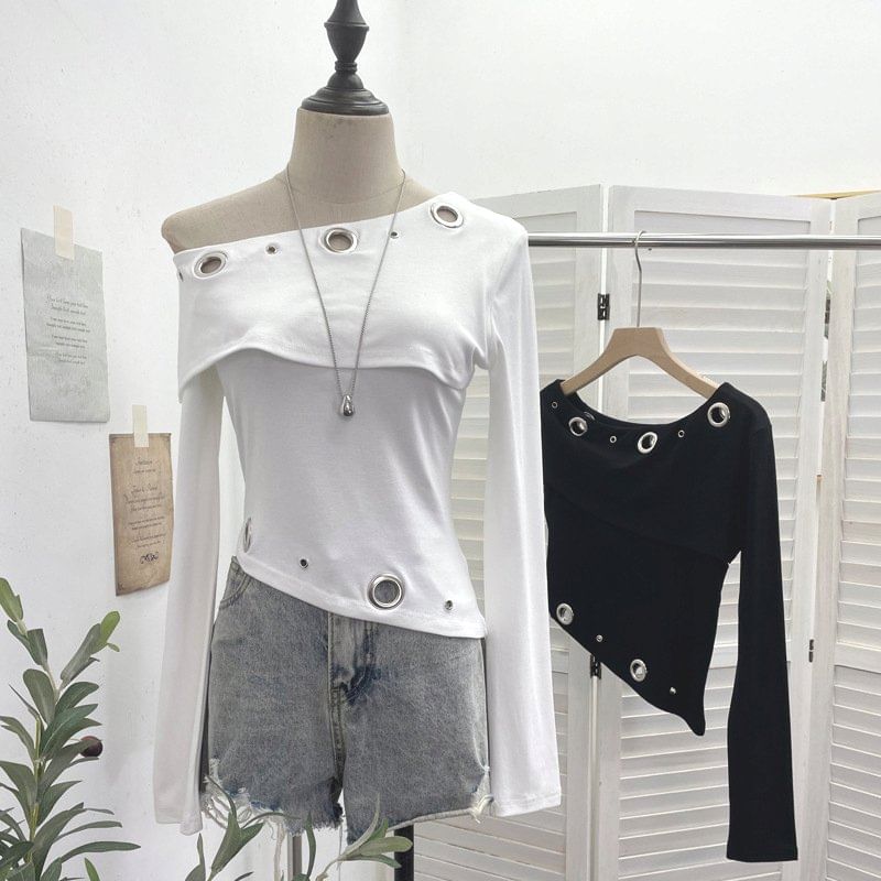 Off-Shoulder Grommet Long-Sleeve Crop Tee