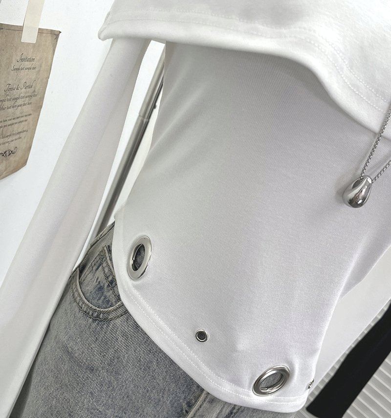 Off-Shoulder Grommet Long-Sleeve Crop Tee