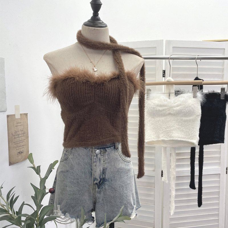 Set: Strapless Fluffy Trim Tube Top & Light Scarf