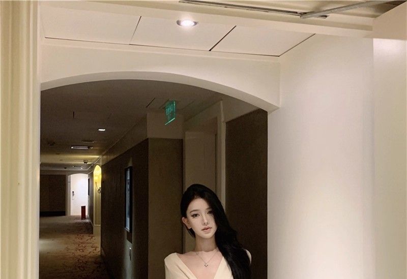 Long-Sleeve V-Neck Plain Ruched Front-Slit Maxi Sheath Dress