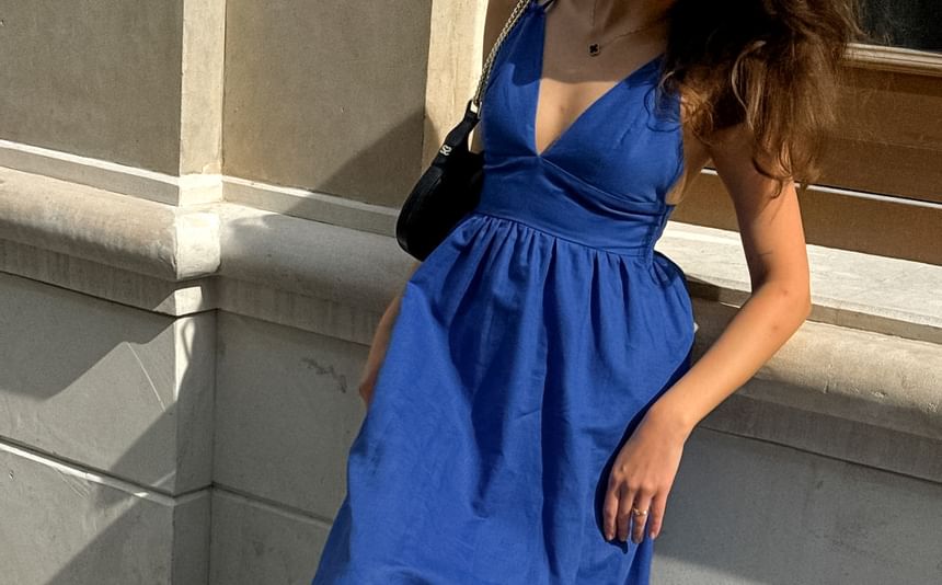Spaghetti Strap V-Neck Plain Open-Back Maxi A-Line Dress