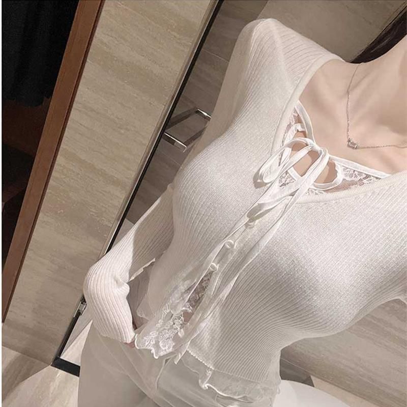 Mock Two-Piece V-Neck Lace Panel Ribbed Slim Crop Top