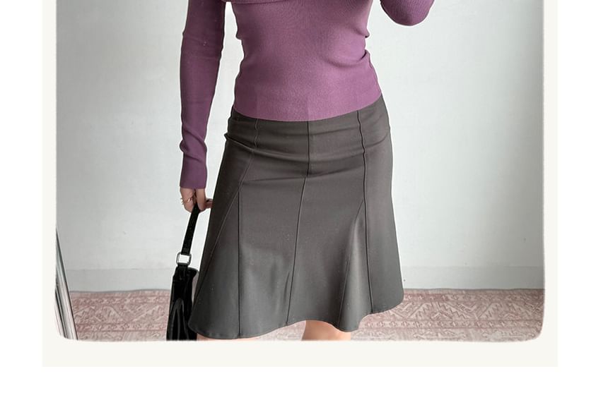 Off-Shoulder Long-Sleeve Knit Pullover in Solid Color