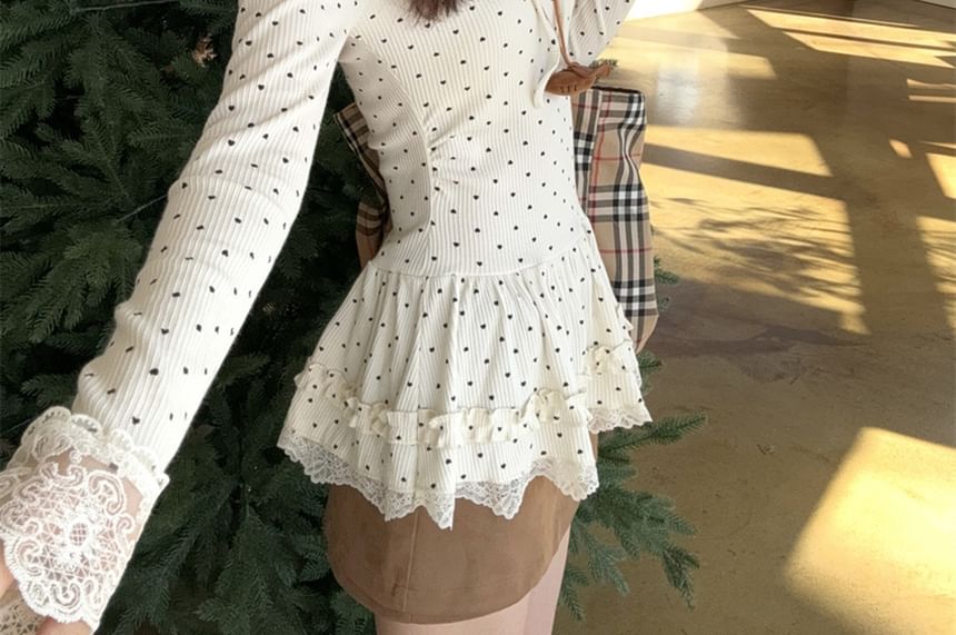 Lace-Trimmed Ruffled V-Neck Long-Sleeve Tee with Polka Dots