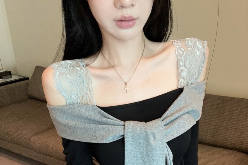 Cold-Shoulder Long-Sleeve Crop Top with Lace & Drawstring