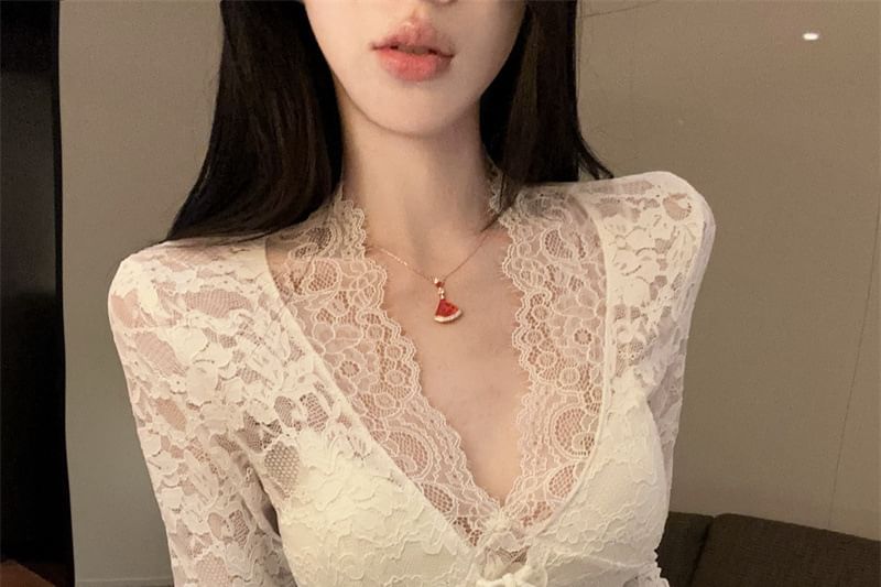 Lace-Up V-Neck Long-Sleeve Crop Top, Fitted