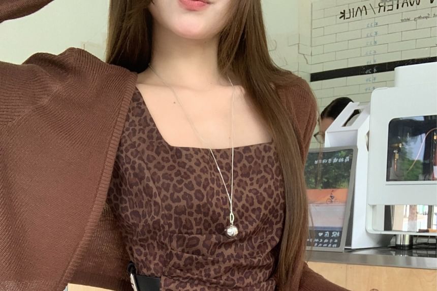 Sleeveless Square Neck Leopard Print Top / V-Neck Plain Crop Cardigan