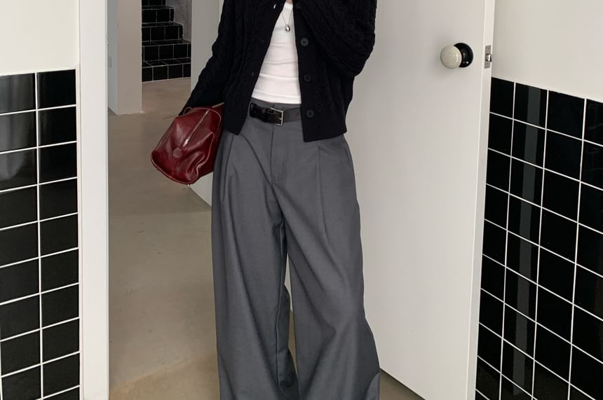 Crew Neck Button-Up Plain Cable Knit Crop Cardigan