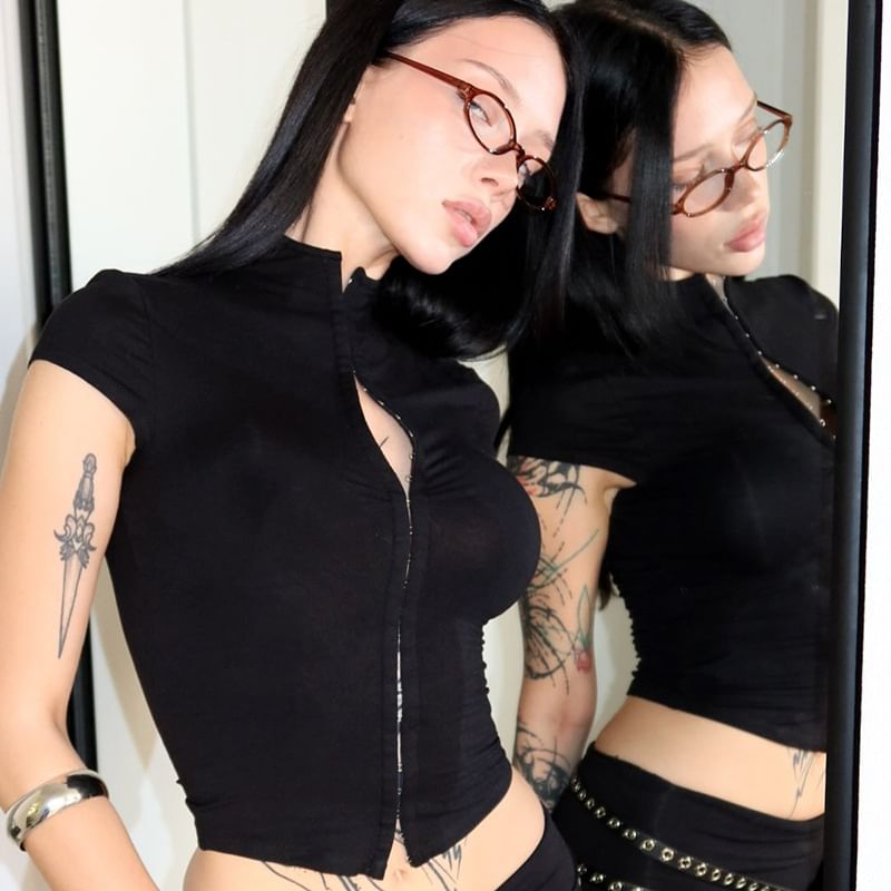 Corset-Style Crop Top with Short Sleeves