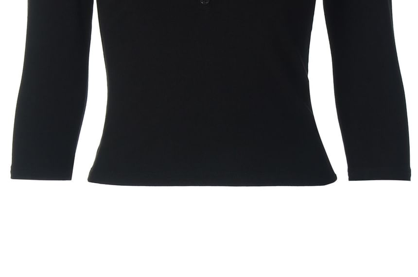 Fitted V-Neck Tee with Three-Quarter Sleeves