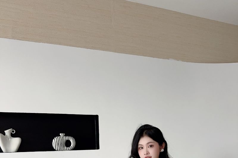 Set: V-Neck Contrast Trim Button-Up Crop Cardigan + Sleeveless Scoop Neck Mini Sheath Knit Dress