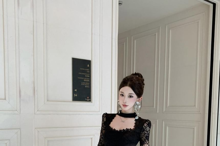 Long-Sleeve Halter Neck Lace Panel Cutout Maxi Mermaid Dress