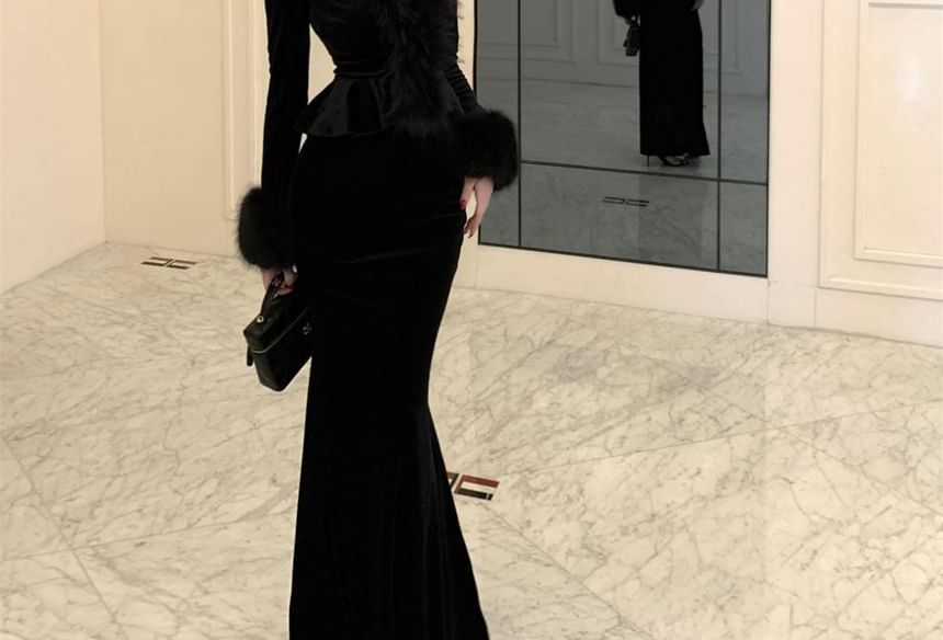 Set: Halter Neck Stand Collar Lace Panel Velvet Maxi Mermaid Dress + V-Neck Plain Fluffy Trim Crop Jacket