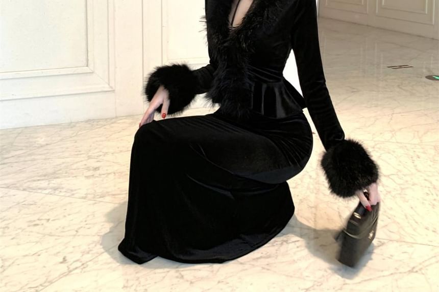 Set: Halter Neck Stand Collar Lace Panel Velvet Maxi Mermaid Dress + V-Neck Plain Fluffy Trim Crop Jacket