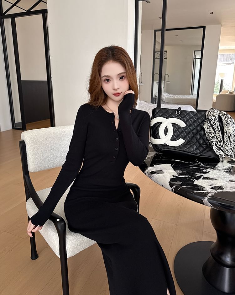 Long-Sleeve Crew Neck Half-Buttoned Plain Maxi Sheath Knit Dress