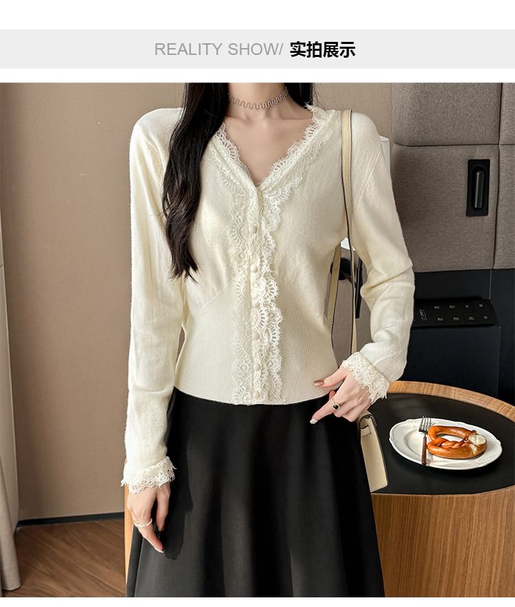 V-Neck Lace Panel Button-Up Plain Crop Cardigan