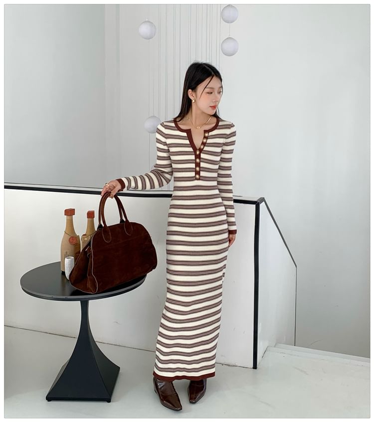 Long-Sleeve Notch Neck Striped Maxi Sheath Knit Dress