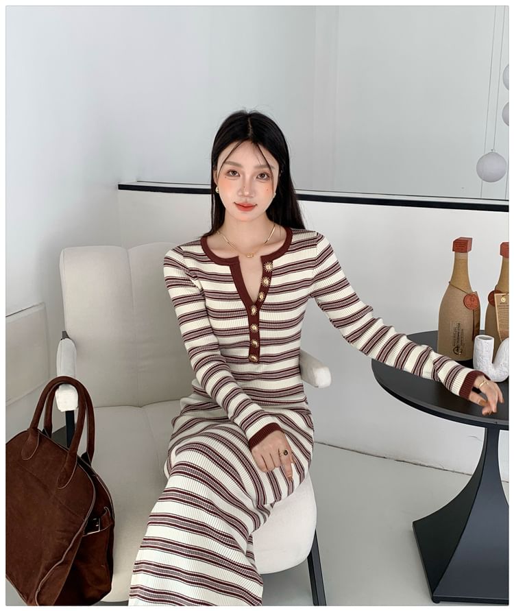 Long-Sleeve Notch Neck Striped Maxi Sheath Knit Dress