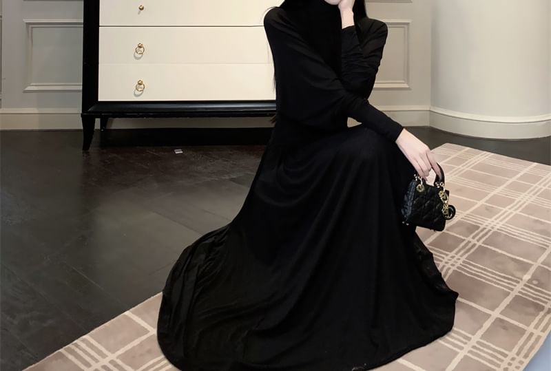 Long-Sleeve Mock Neck Plain Ruched Maxi A-Line Dress