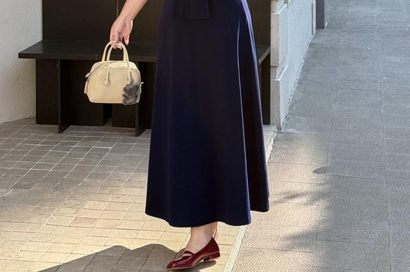 Short-Sleeve V-Neck Lace Panel Tie Front Maxi A-Line Dress