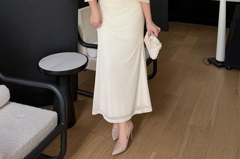 Set: Off-Shoulder Lace Panel Ruched Maxi Mermaid Dress + Brooch