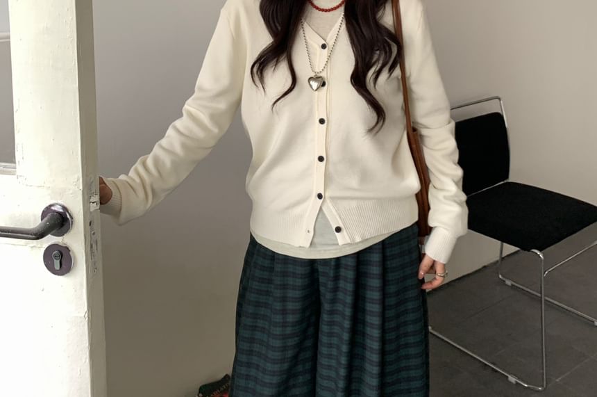 V-Neck Plain Cardigan