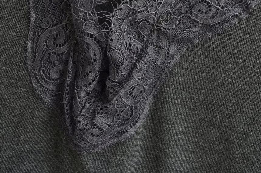V-Neck Lace Panel Tee with Mermaid Maxi Skirt