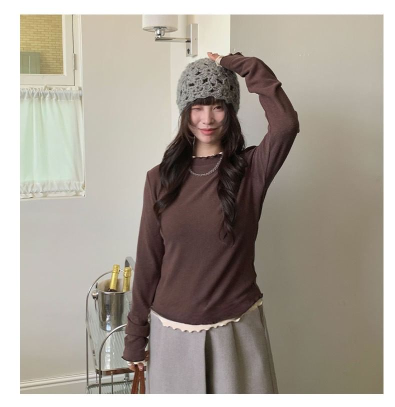 Contrast Trim Lettuce Edge Crew Neck Tee