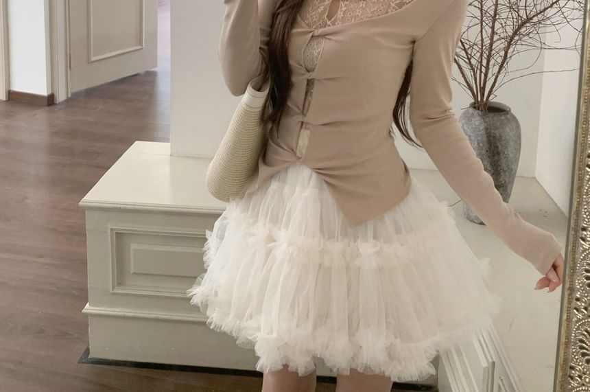 Scoop Neck Lace Panel Tee with Ruffle Mini Skirt