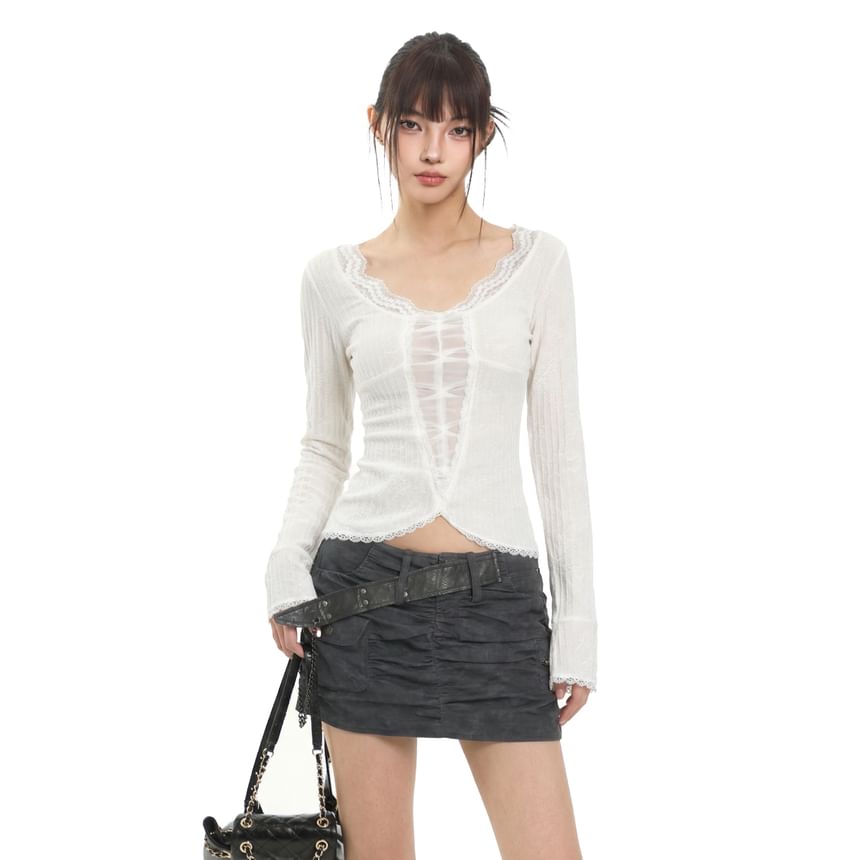 Lace Trim Scoop Neck Blouse