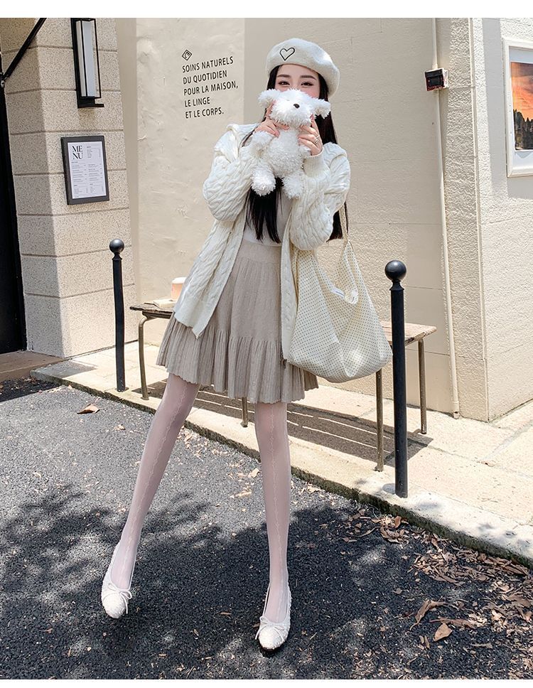 Knitted Mini Pleated Skirt - High Waist Plain