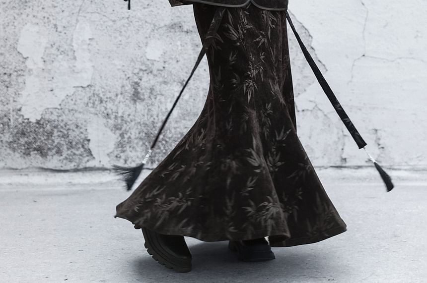 Velvet Maxi A-Line Skirt - Mid Waist