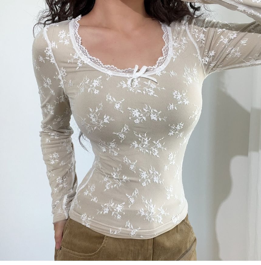 U-Neck Lace Long-Sleeve Tee