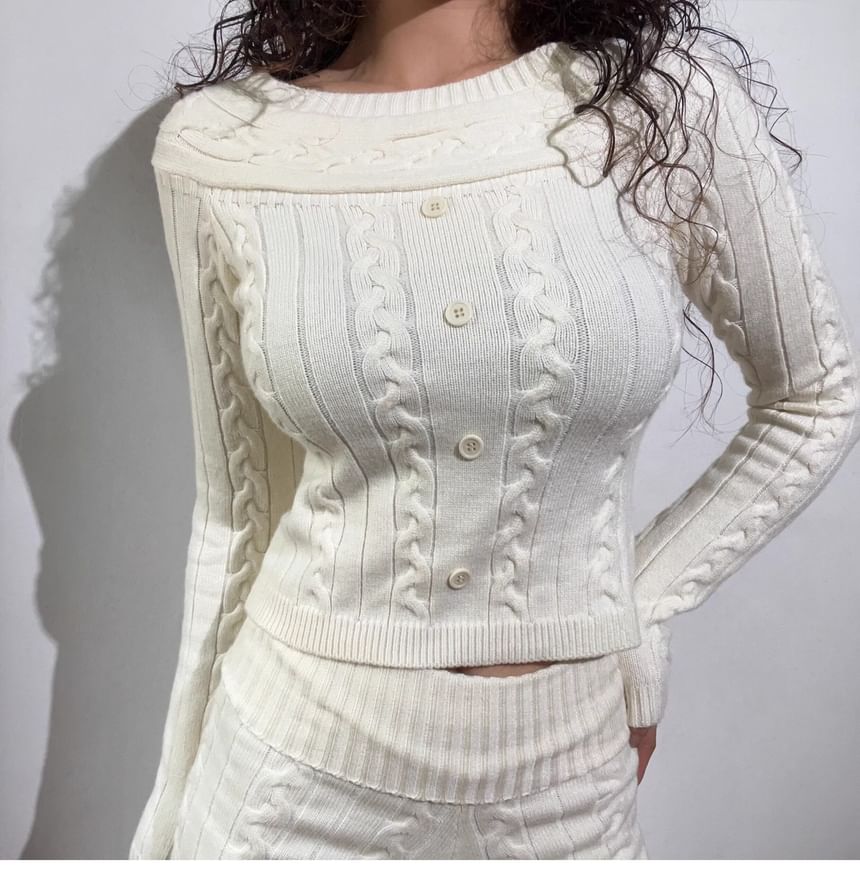 Long-Sleeve Knit Crop Top & Hot Pants