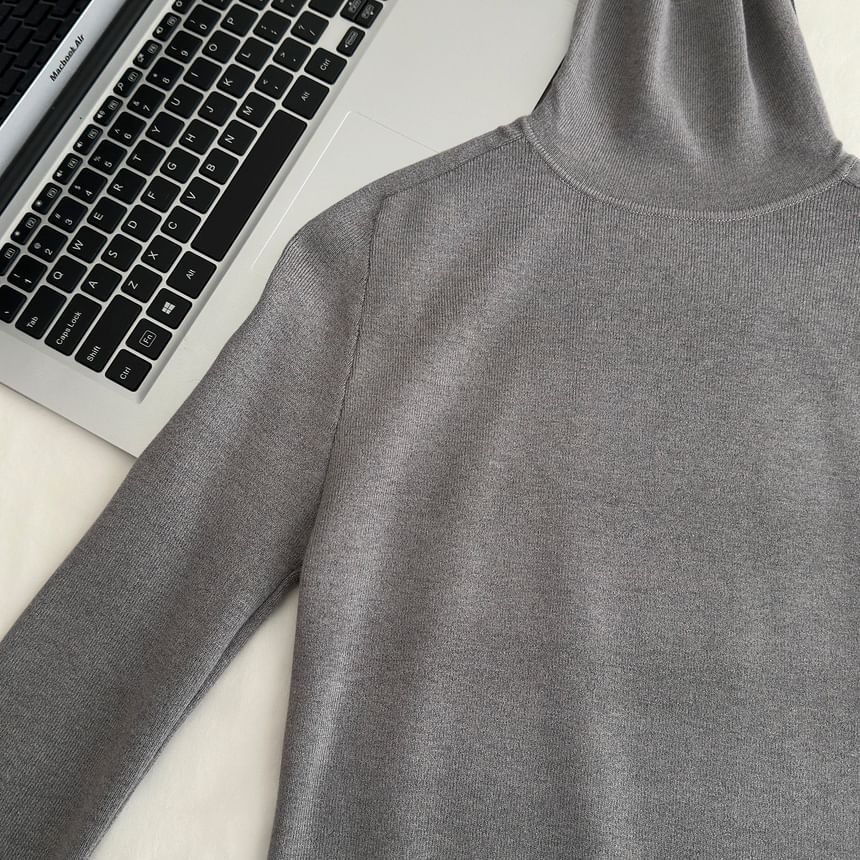 Long-Sleeve Mock Neck Plain T-Shirt / Spaghetti Strap Plain Mini A-Line Dress