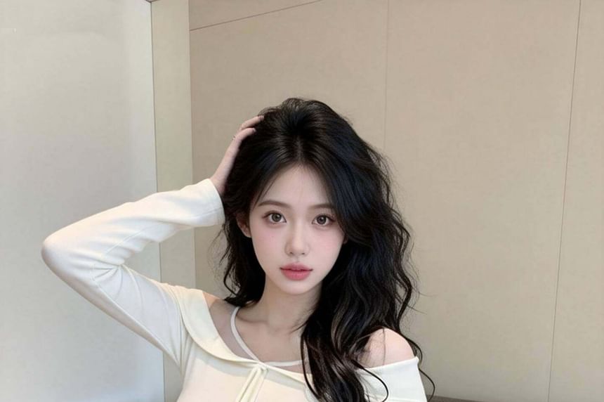 V-Neck Mesh Panel Long Sleeve Cropped Fitted Tee