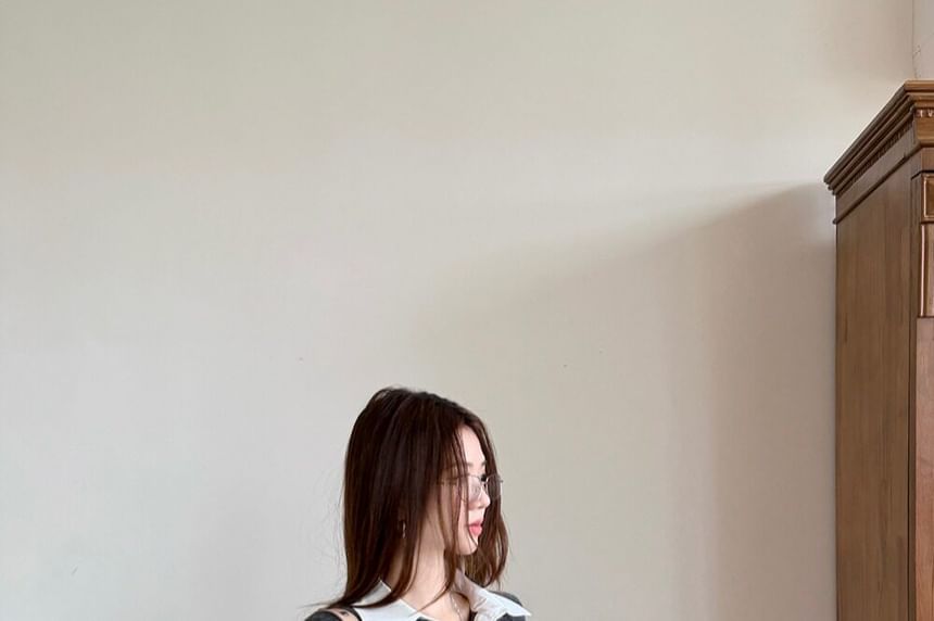 Two-Piece Collared Two-Tone Sweater with High Waist Pencil Skirt