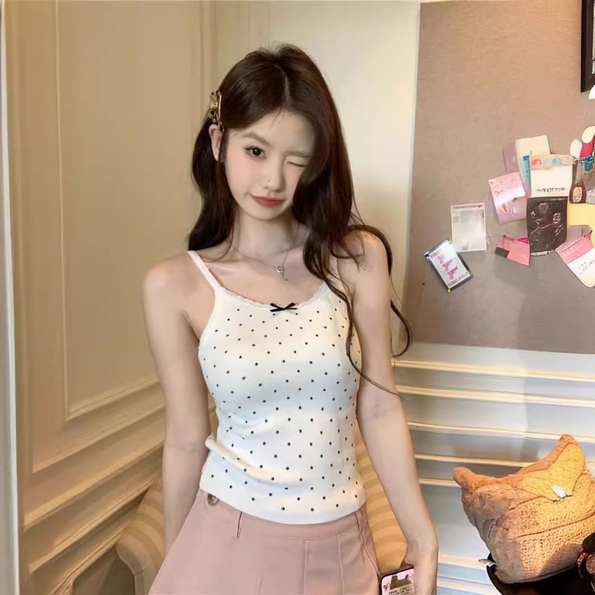 Dotted Lace Trim Scoop Neck Fitted Camisole