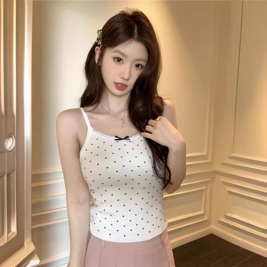 Dotted Lace Trim Scoop Neck Fitted Camisole