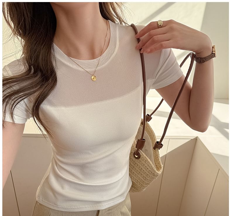 Short Sleeve Round Neck Paneled Fitted Top