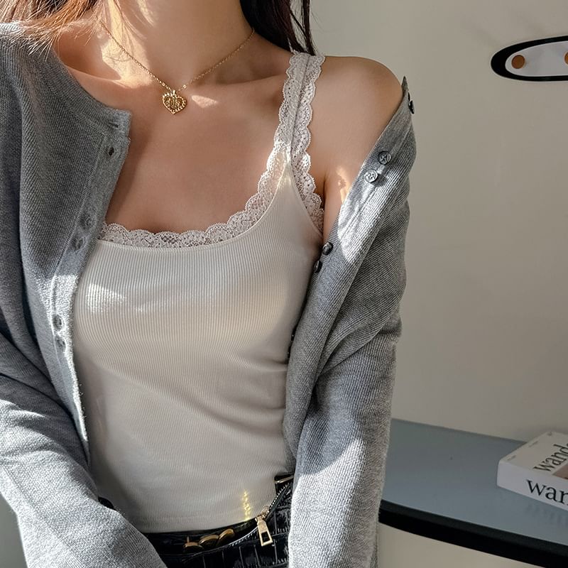 Lace Trim Scoop Neck Fitted Ribbed Sleeveless Blouse