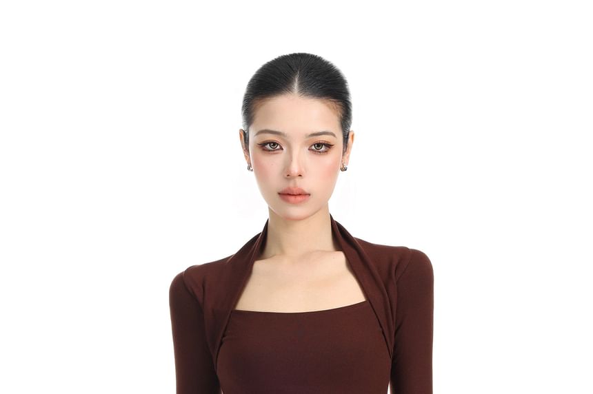 Square Neck Slim-Fit Cropped Tee with Three-Quarter Sleeves