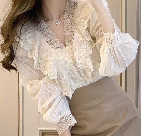 Puff-Sleeve V-Neck Lace Ruffled Blouse