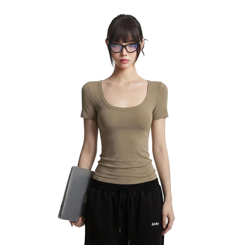 Scoop Neck Short-Sleeve Essential Tee